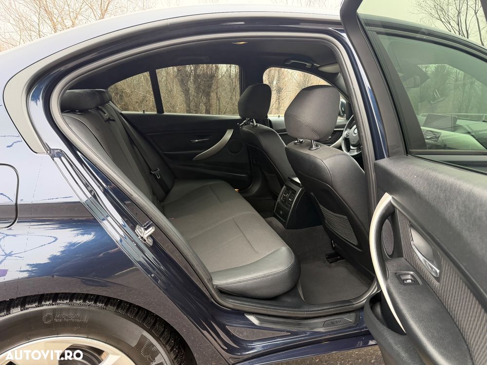 BMW Seria 3 320d DPF Aut. - 15