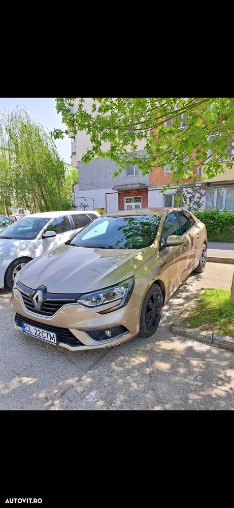 Renault Megane TCE GPF Zen - 2