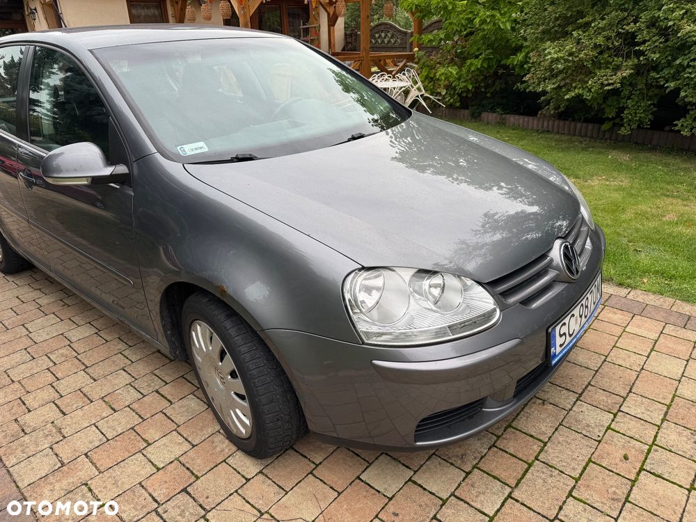 Volkswagen Golf - 2