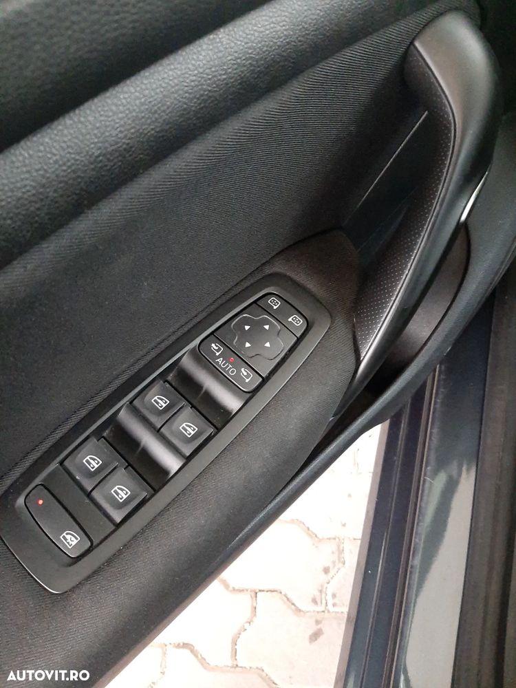 Renault Megane BLUE dCi 115 Deluxe-Paket LIMITED - 18