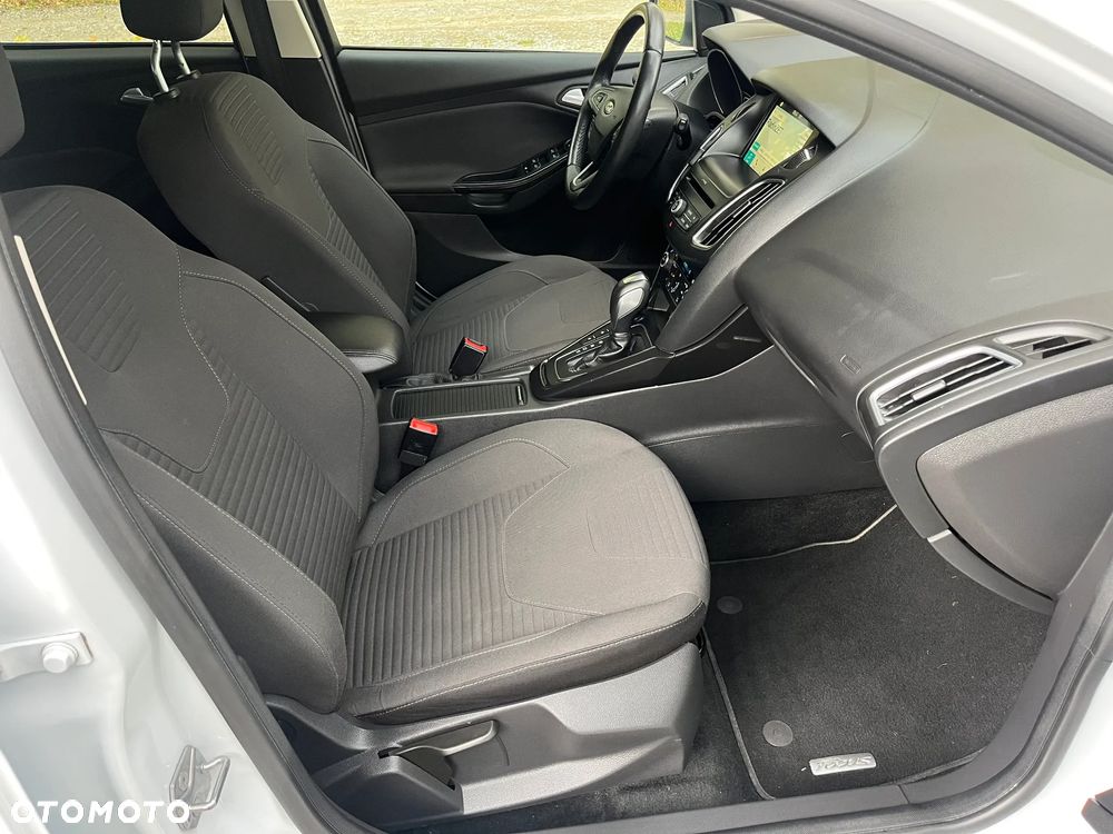 Ford Focus 1.0 EcoBoost STart-Stopp-System TITANIUM - 31