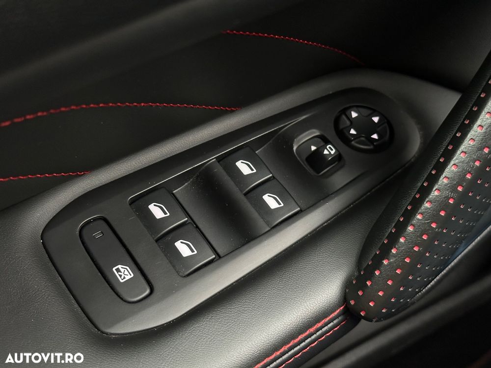 Peugeot 308 PureTech 130 EAT6 Stop & Start GT-Line Edition - 29