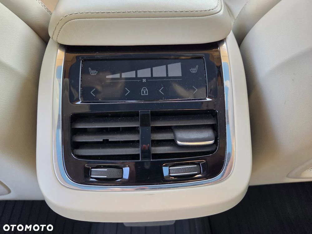 Volvo XC 60 B4 D Inscription - 14