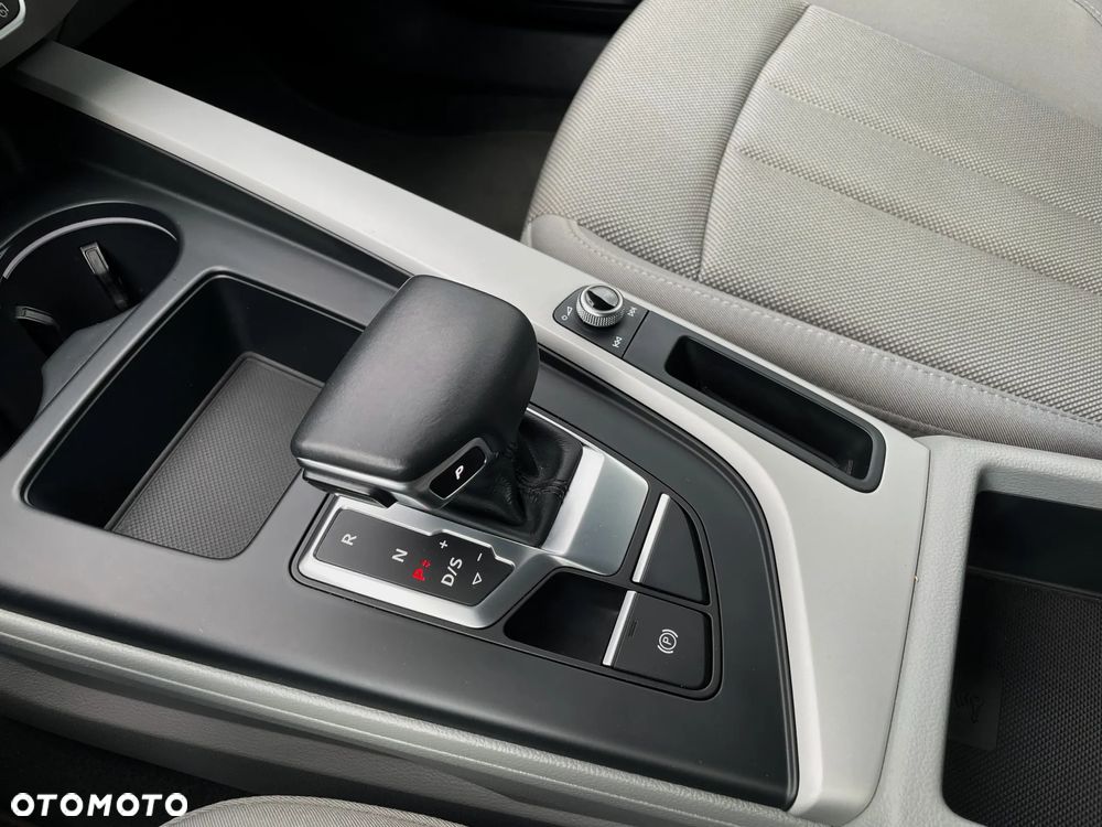 Audi A4 Avant 35 TFSI S tronic - 9