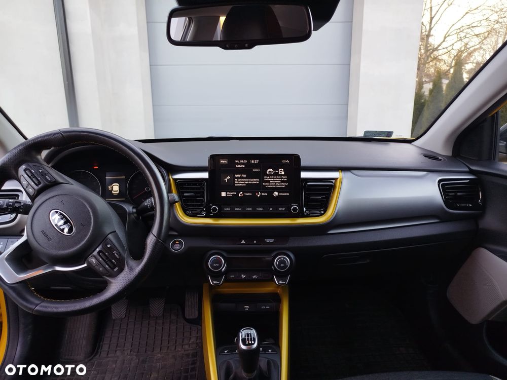 Kia Stonic 1.0 T-GDI MHEV L Business Line - 12