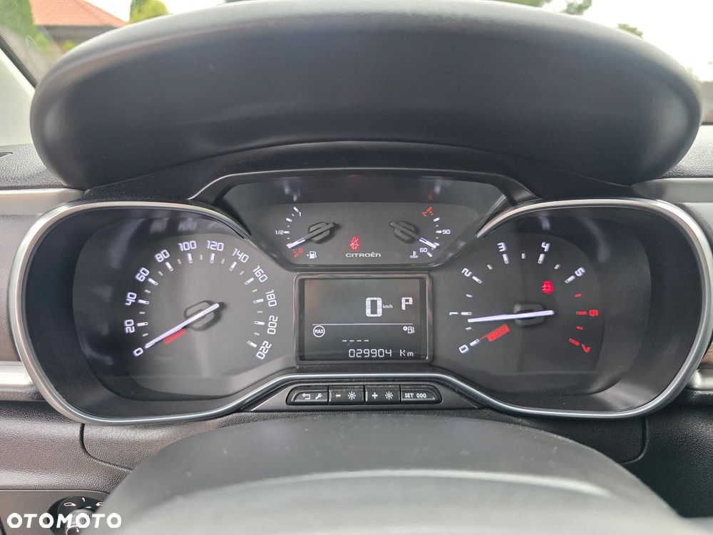Citroën C3 1.2 PureTech Shine EAT6 - 24