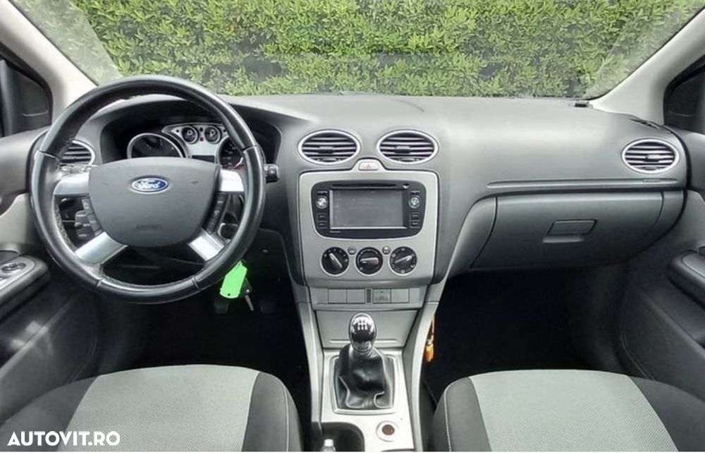 Ford Focus 1.6 TDCi Trend - 13