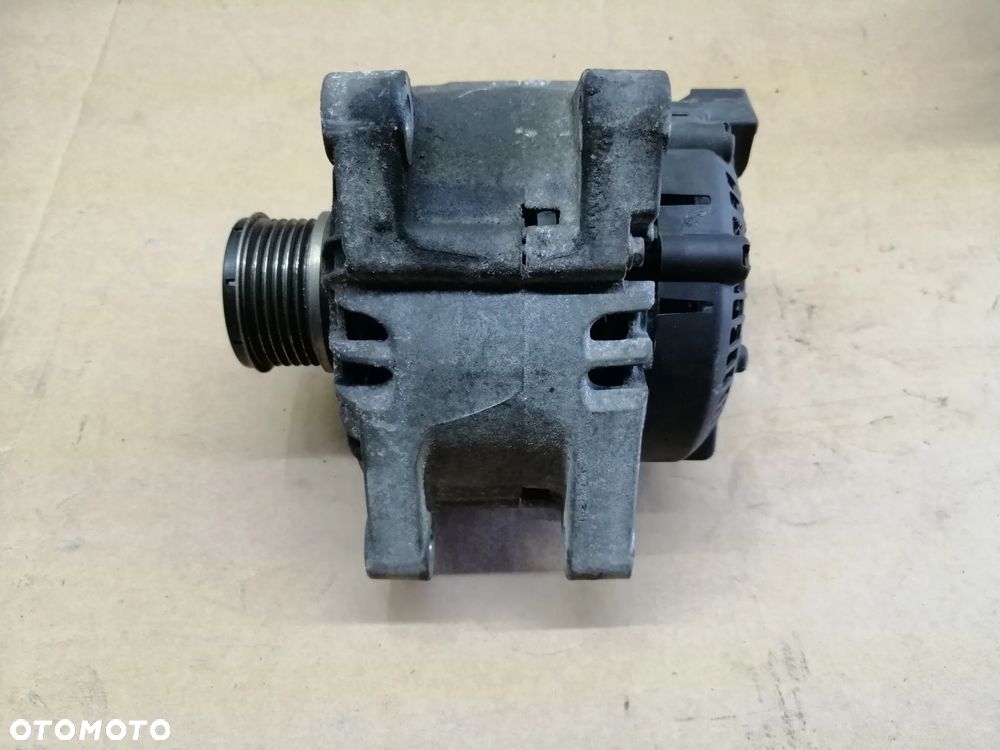Ford Fiesta MK VII 1.6 TDCi alternator Valeo 120A 8V21-10300-AB - 5