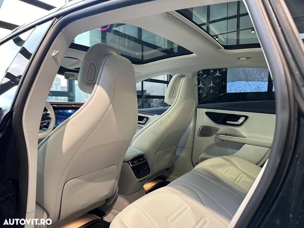 Mercedes-Benz EQE AMG 43 4MATIC - 12