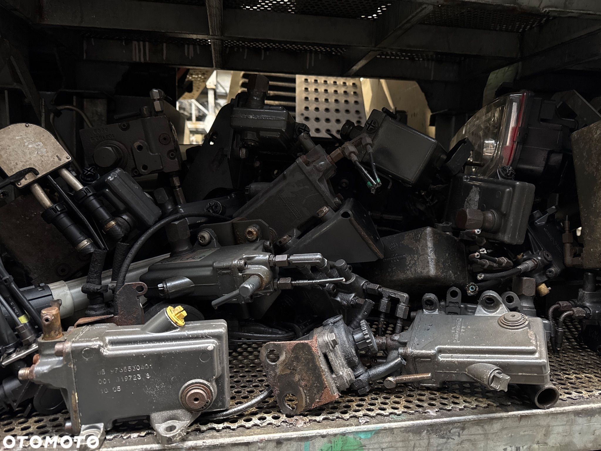 Pompka podnoszenia kabiny Mercedes Atego, AXOR, Actros, Antoś - 1