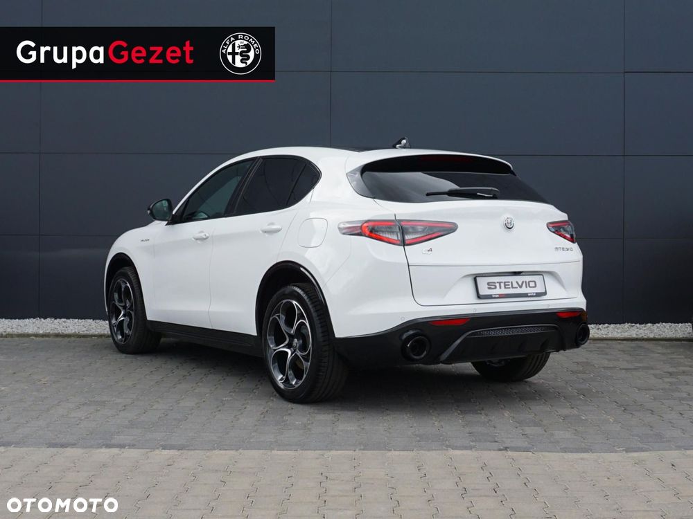 Alfa Romeo Stelvio - 3