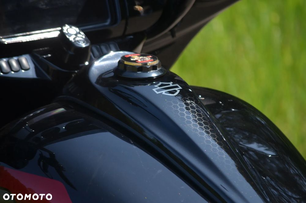 Harley-Davidson Touring Street Glide - 12