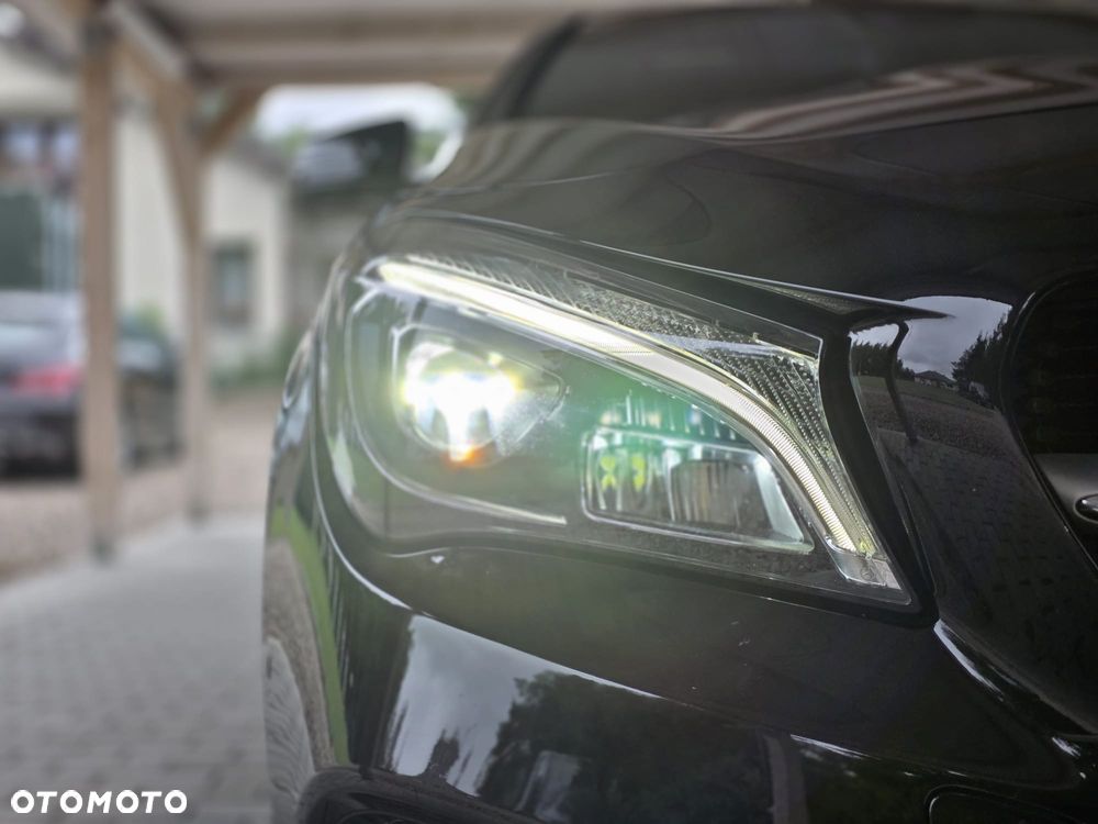 Mercedes-Benz CLA 200 - 19