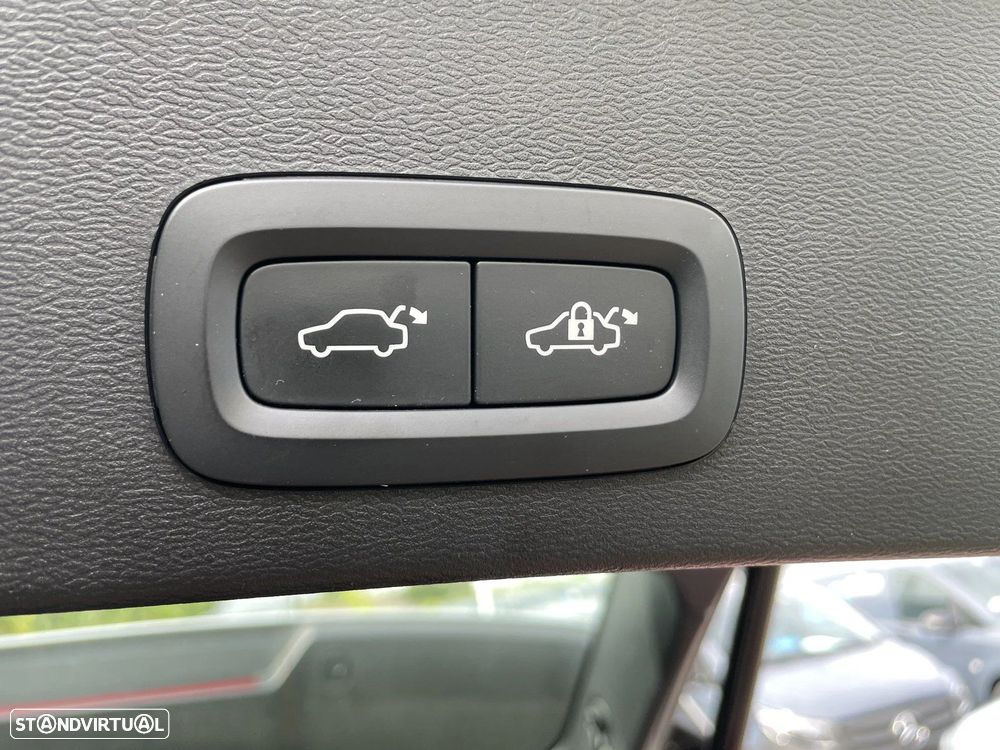Volvo XC 40 1.5 T5 PHEV Plus Bright - 9