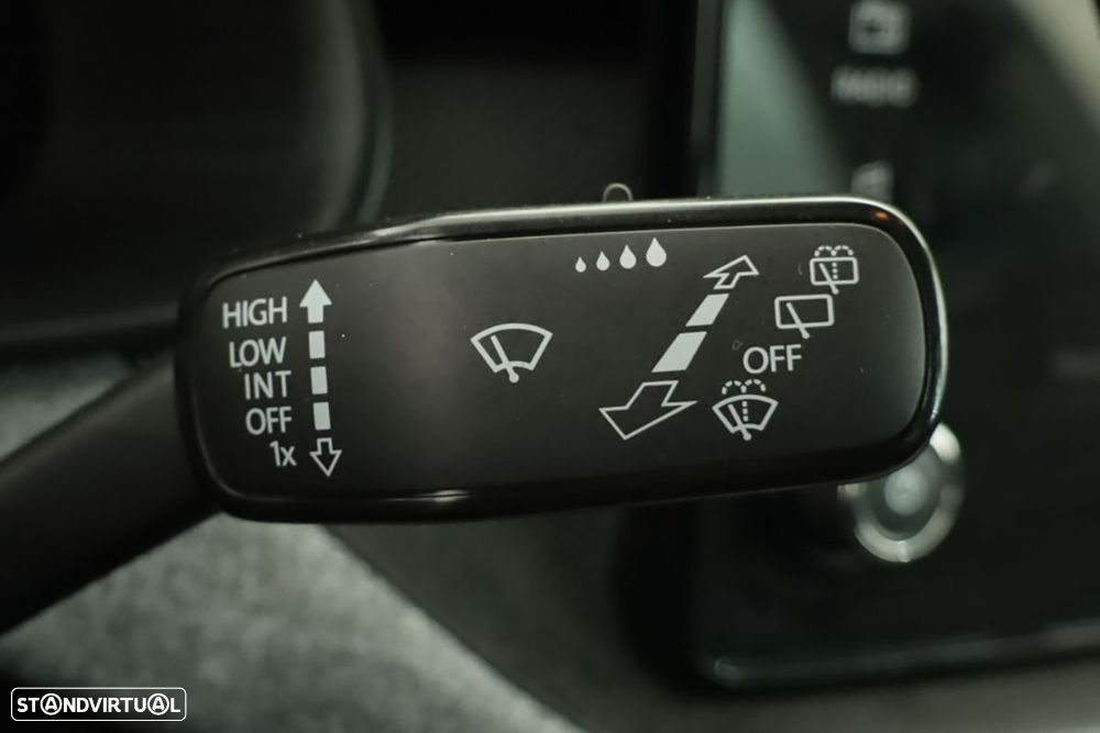 Skoda Kamiq 1.0 TSI Selection DSG - 17