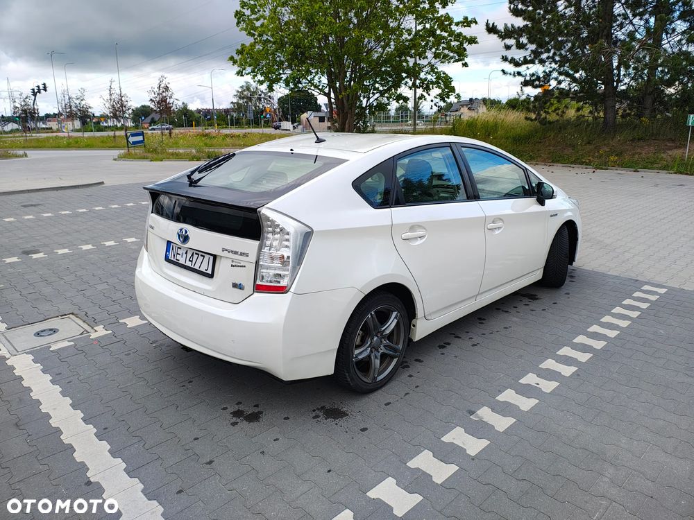 Toyota Prius 1.8 HSD Luna - 8