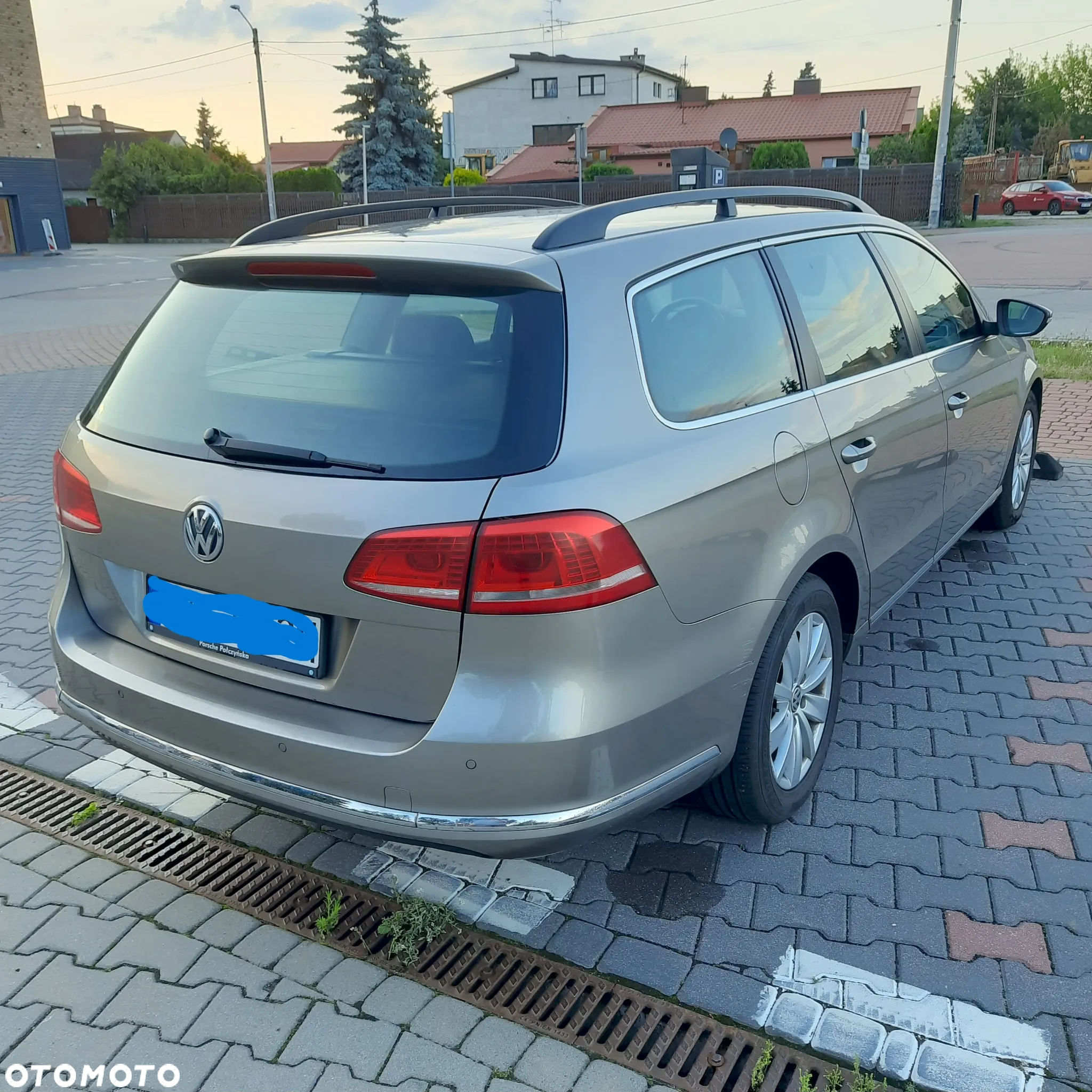 Volkswagen Passat 2.0 TDI Comfortline DSG - 6