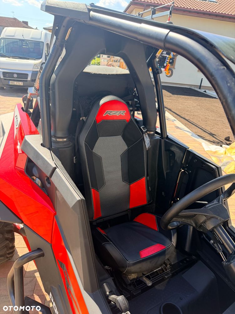 Polaris RZR - 8