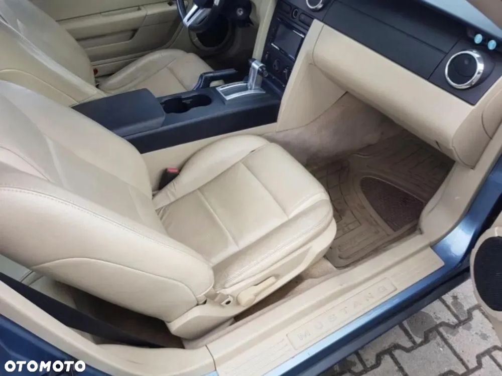 Ford Mustang 4.0 V6 Premium - 11