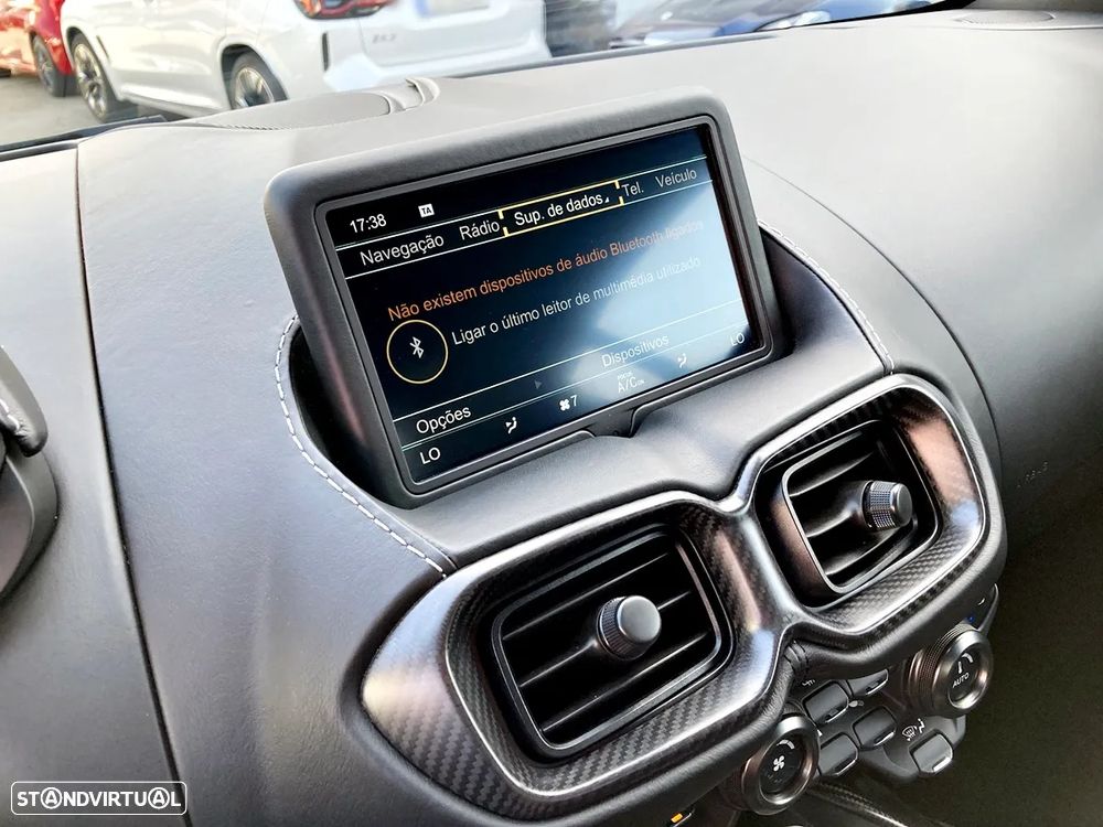 Aston Martin Vantage Coupe Standard - 13