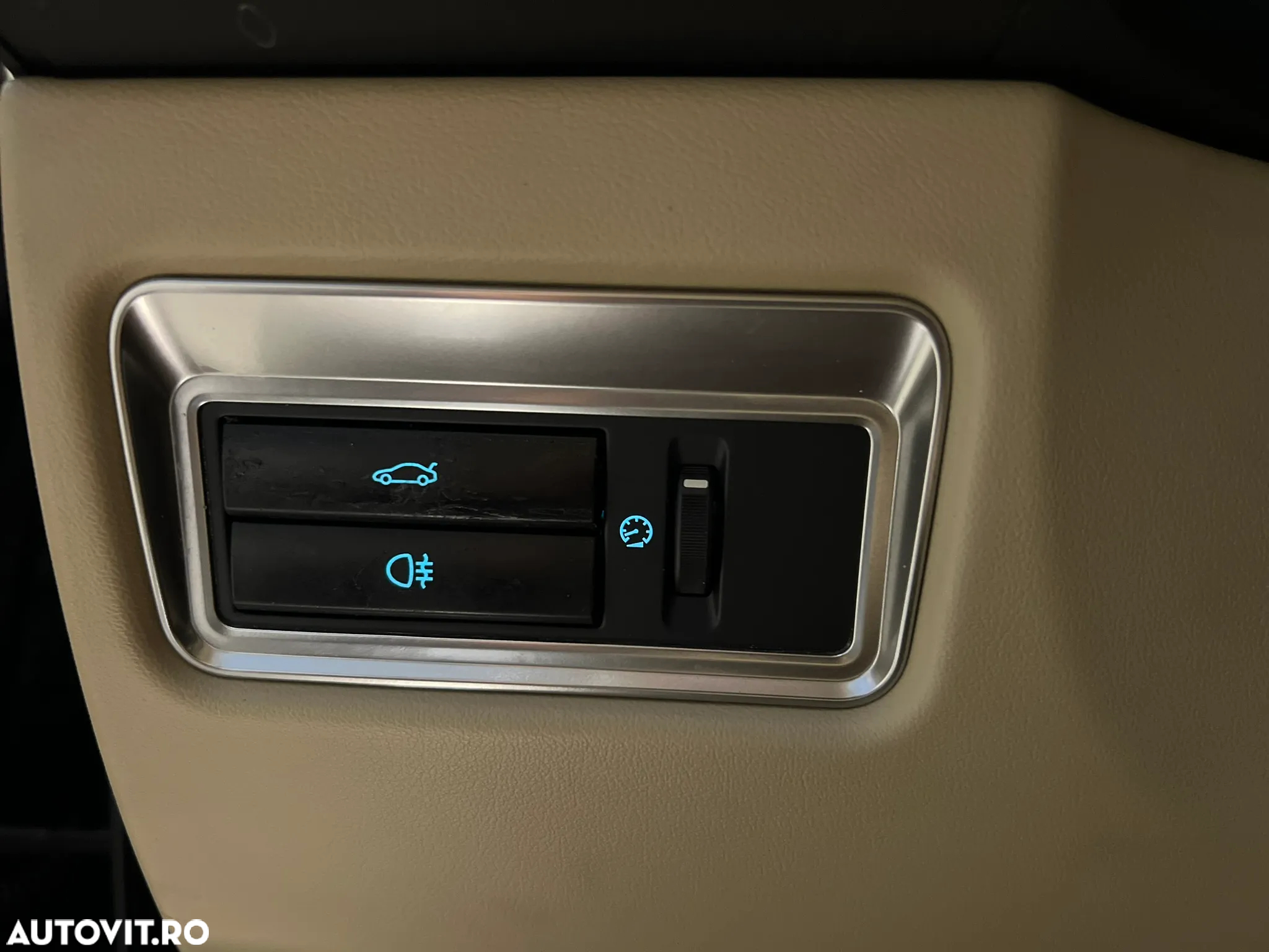 Jaguar XF 3.0 V6 Diesel Sportbrake - 8