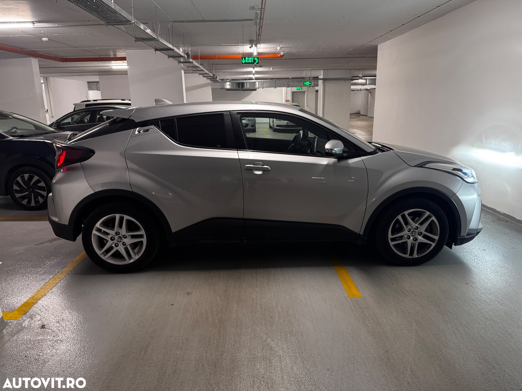 Toyota C-HR 1.8 HSD 122 CP 4x2 CVT Style - 6