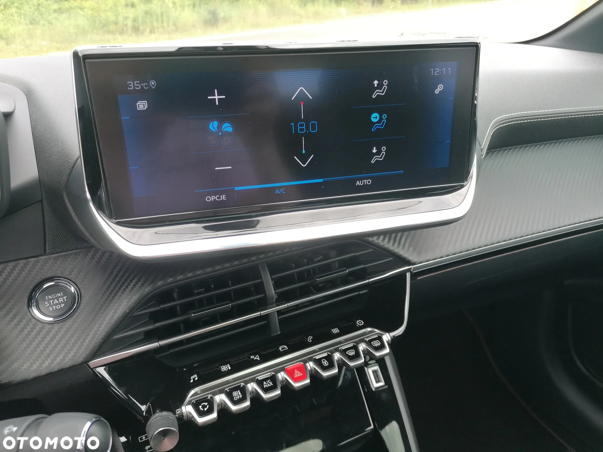 Peugeot 208 PureTech 100 GT - 25