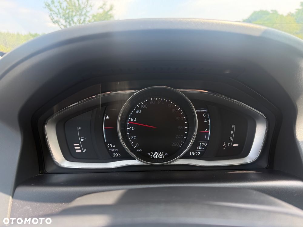 Volvo XC 60 T5 AWD Momentum - 13