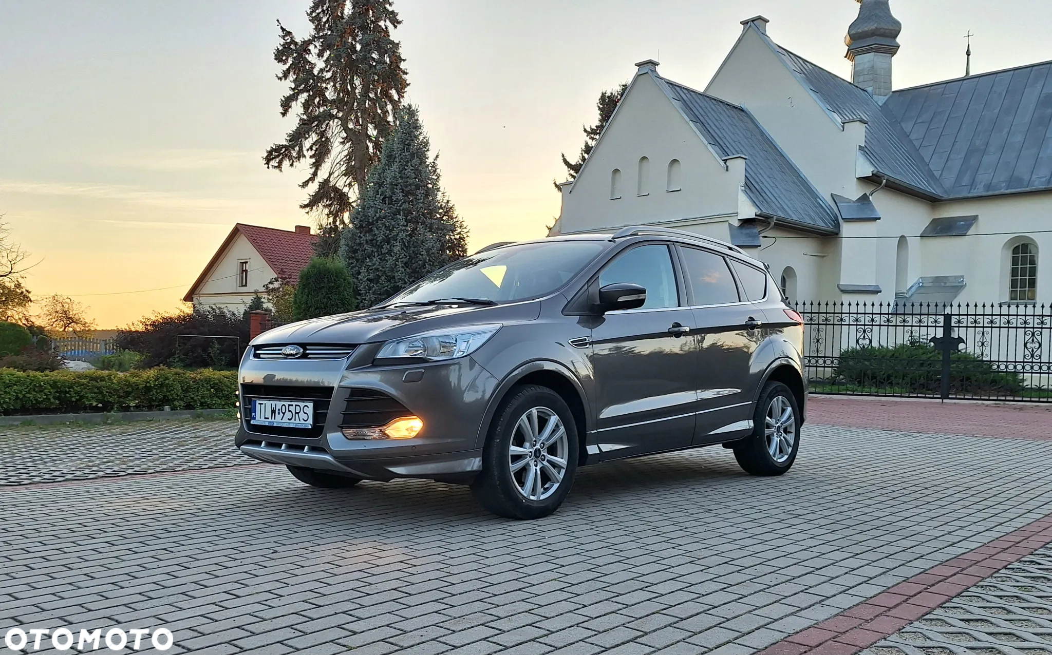 Ford Kuga 1.6 EcoBoost 2x4 Titanium - 21