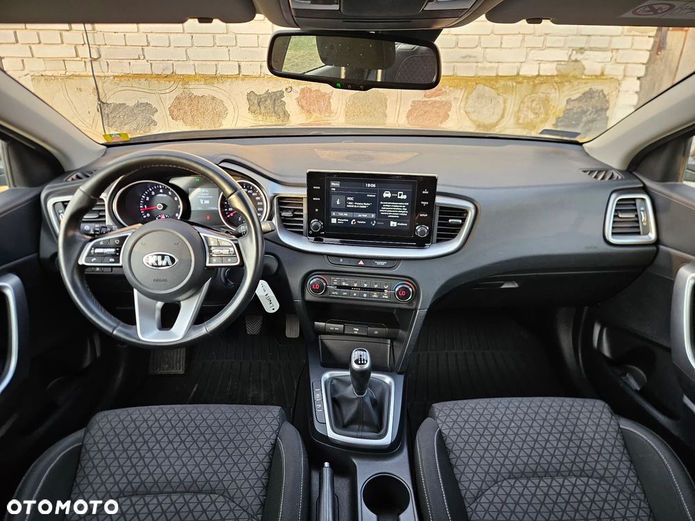 Kia Ceed 1.4 T-GDI M - 14