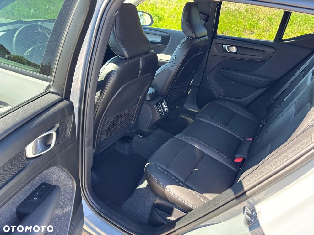 Volvo XC 40 B3 Core - 11