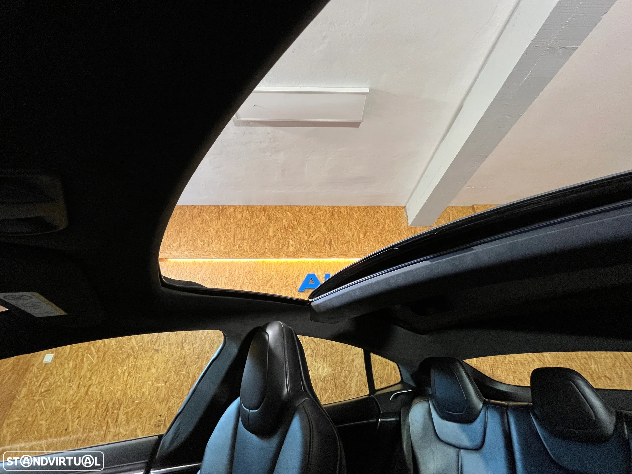 Tesla Model S 75D - 13