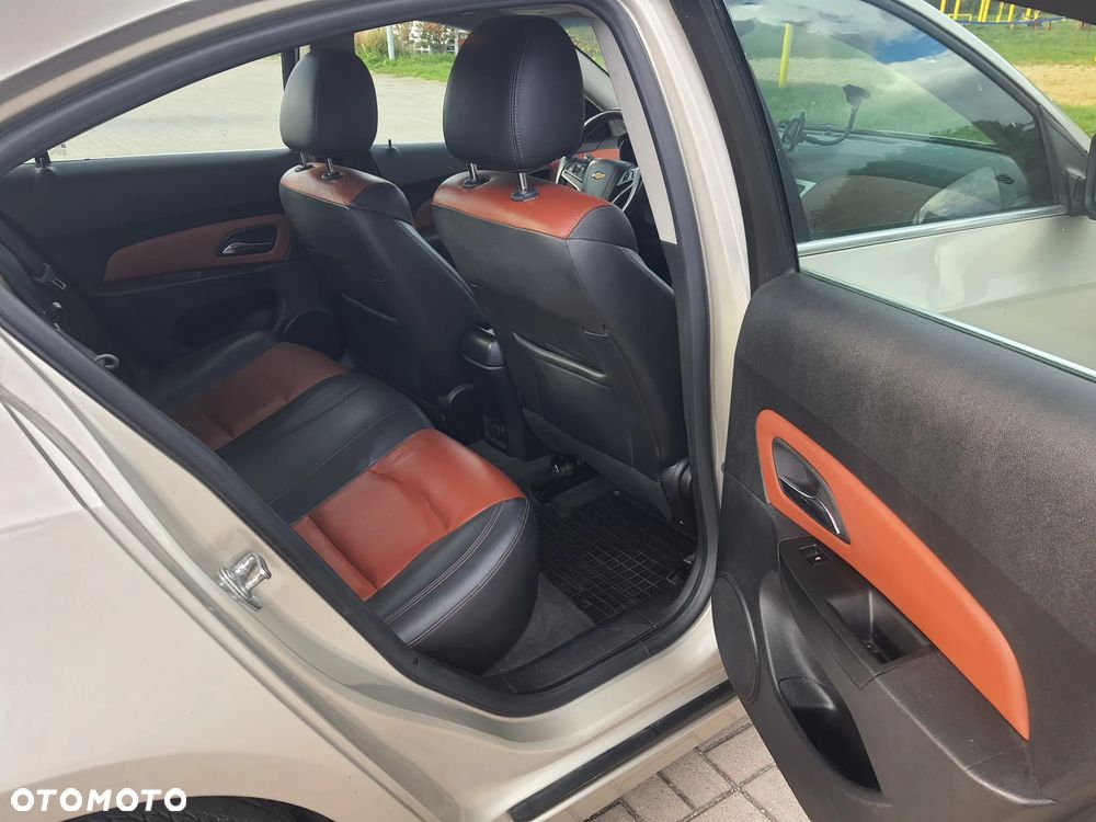 Chevrolet Cruze 1.4 T LTZ - 16