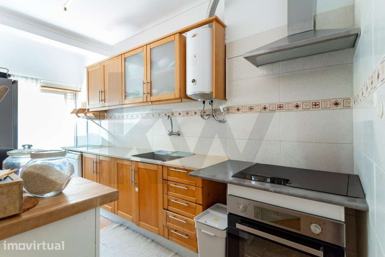 Apartamento T2 Pronto a Habitar na Amora Prédio c/ Elevador - Grande imagem: 3/17