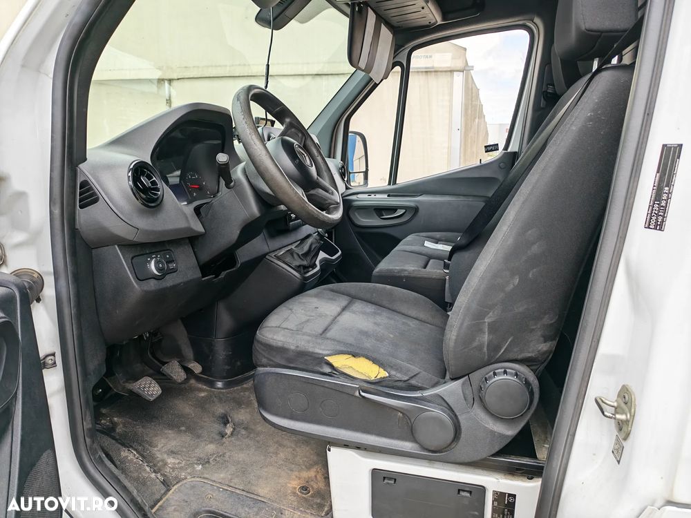 Mercedes-Benz Sprinter - 6