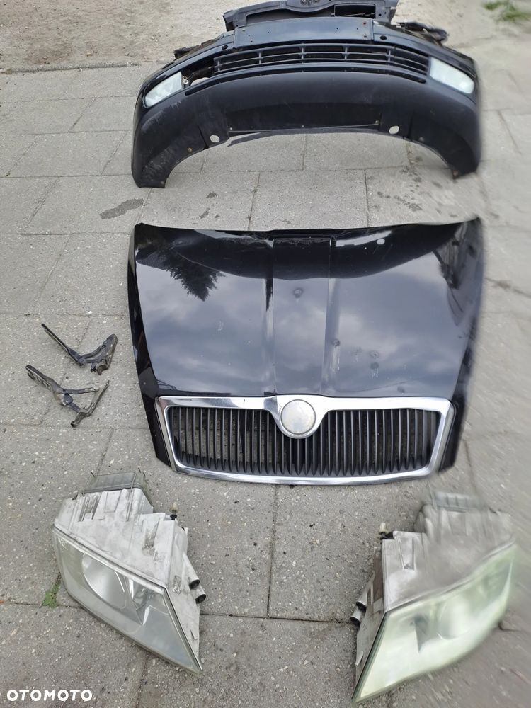 Skoda Octavia II zderzak przedni pdc Xenon spryski  i inne - 2