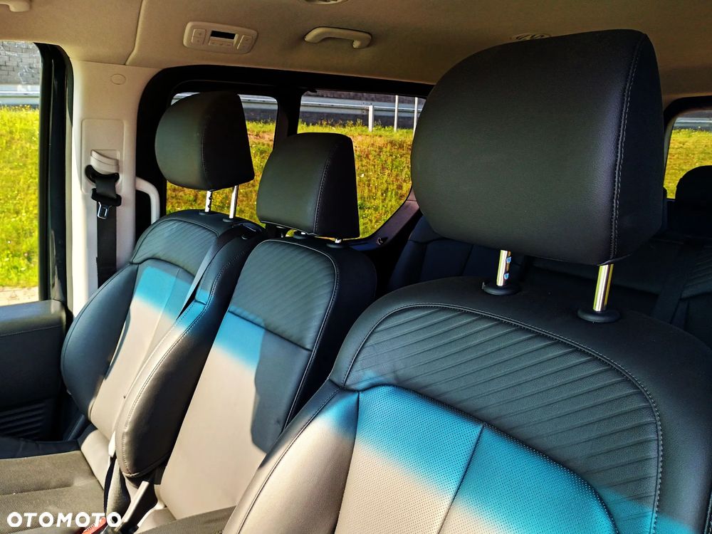 Hyundai Staria 1.6 T-GDI HEV Smart VIP - 12