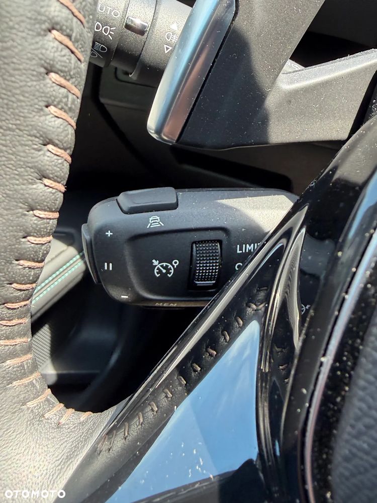 Peugeot 3008 1.5 BlueHDi Allure Pack S&S EAT8 - 16