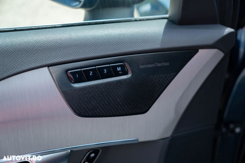 Volvo XC 90 T8 AWD Recharge Geartronic Inscription Edition - 19