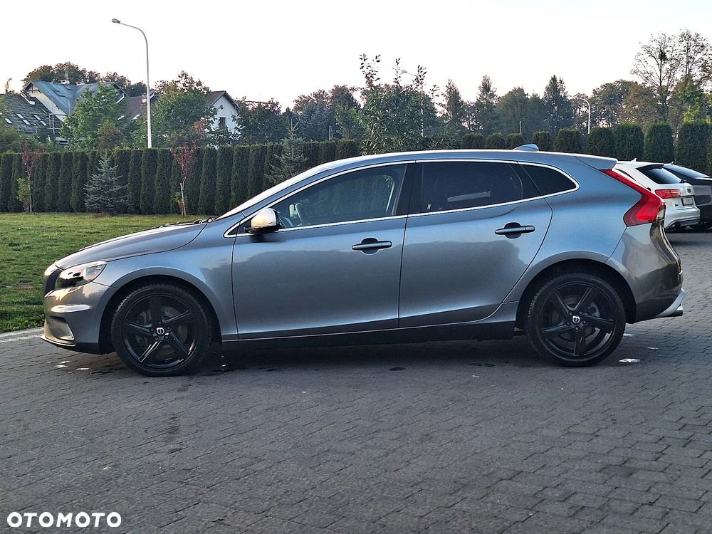 Volvo V40 D4 Momentum - 6