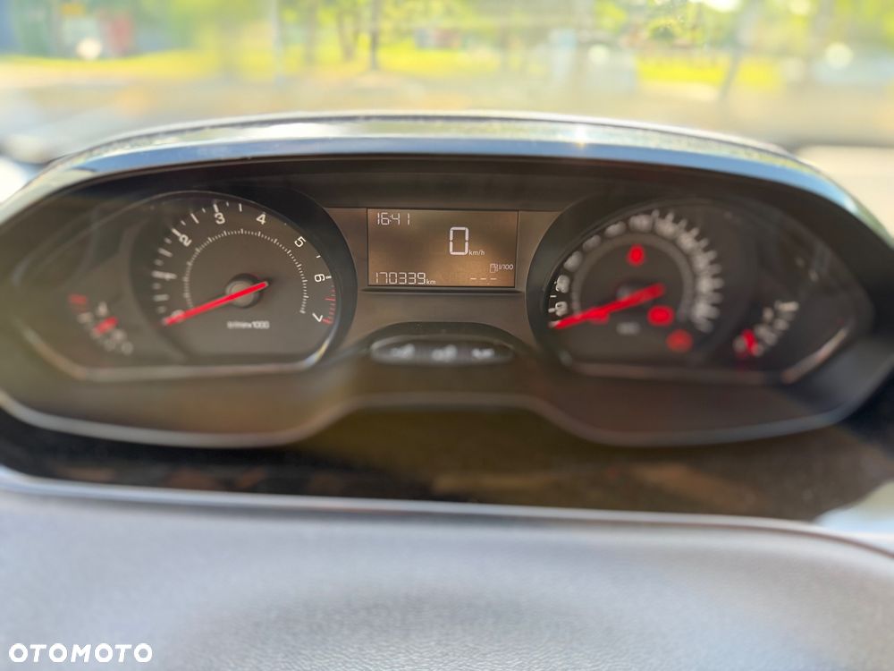 Peugeot 208 1.0 VTi/PureTech Access - 11