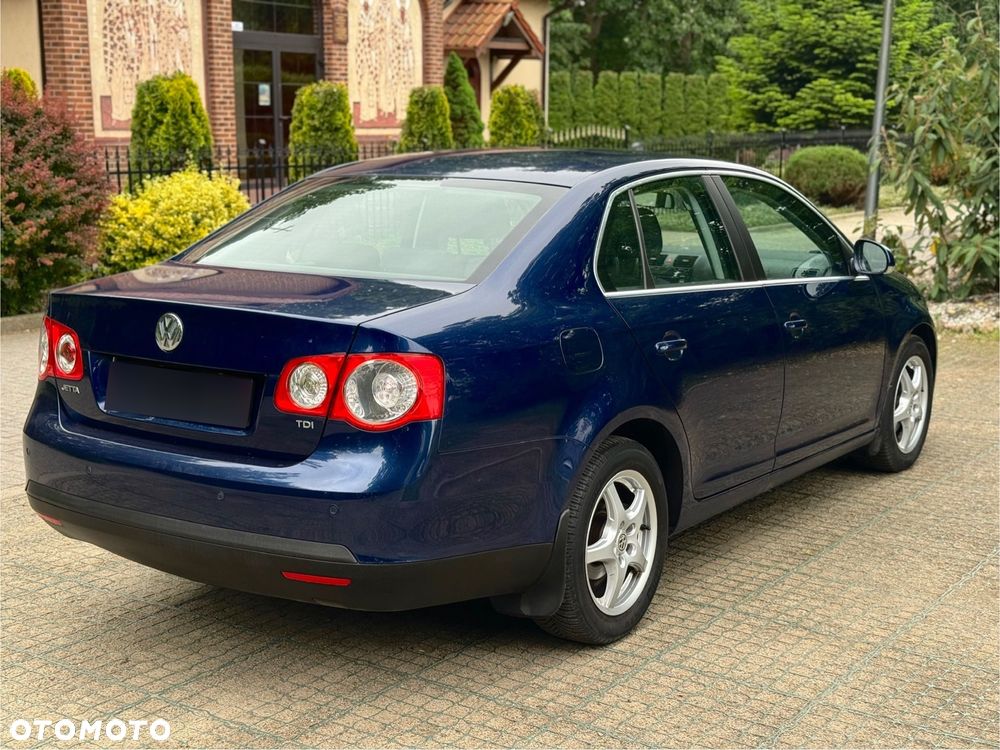 Volkswagen Jetta 1.9 TDI DPF Comfortline - 5