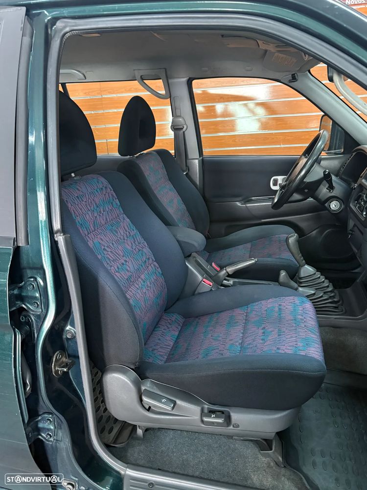 Mitsubishi Pajero Sport 2.5 TD GLS - 9