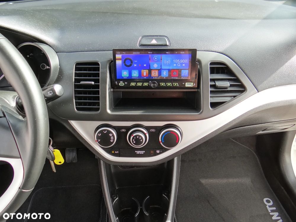 Kia Picanto 1.0 Dream Team Edition - 29