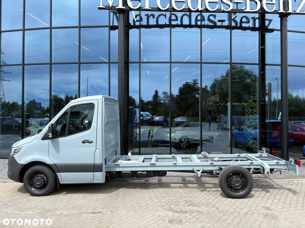 Mercedes-Benz Sprinter - 3