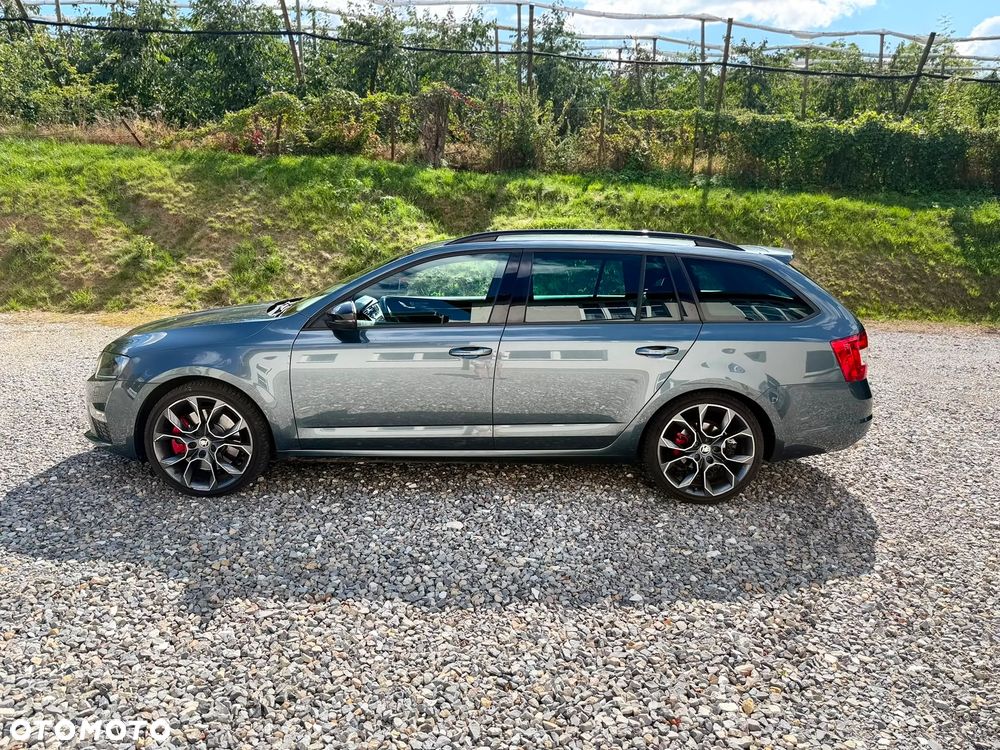 Skoda Octavia 2.0 TDI RS DSG - 2