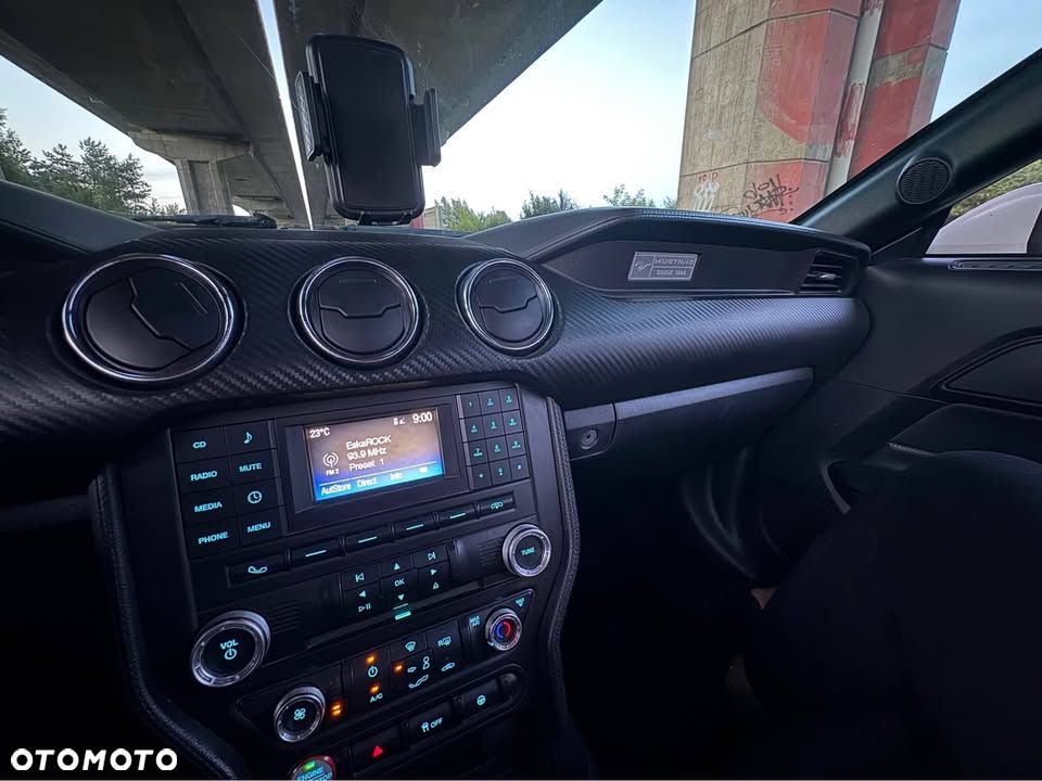 Ford Mustang 3.7 V6 - 8