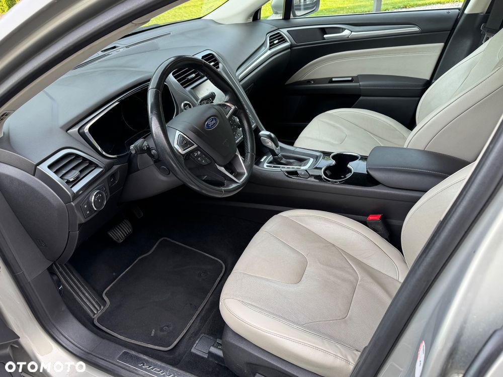 Ford Mondeo 2.0 TDCi Titanium PowerShift - 23