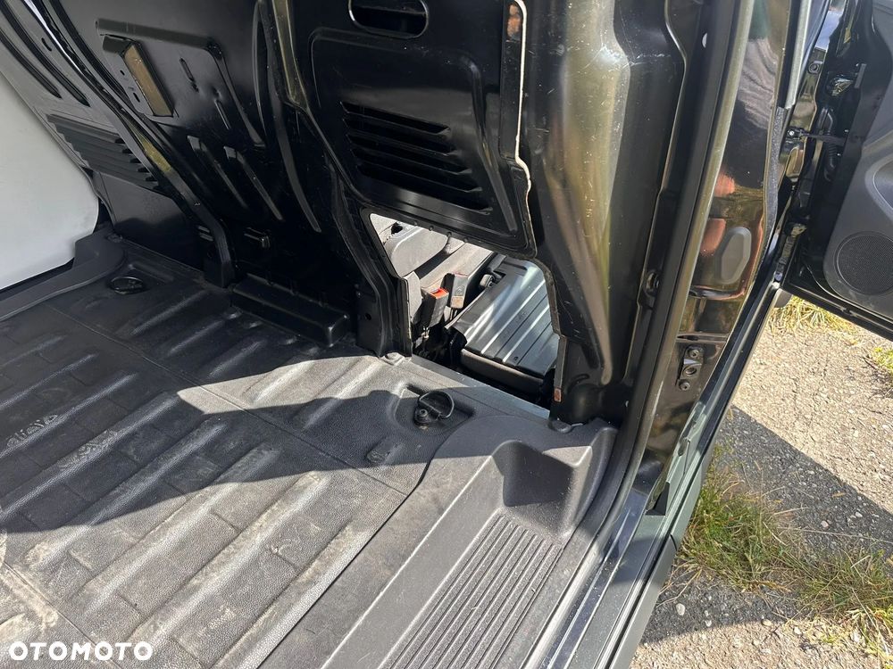 Ford Transit Connect LONG 1.6 diesel 95kM, manual 2014 rok NISKIE SPALANIE, BAGAŻNIK DACHOWY, ORGINALNY PRZEBIEG! - 40