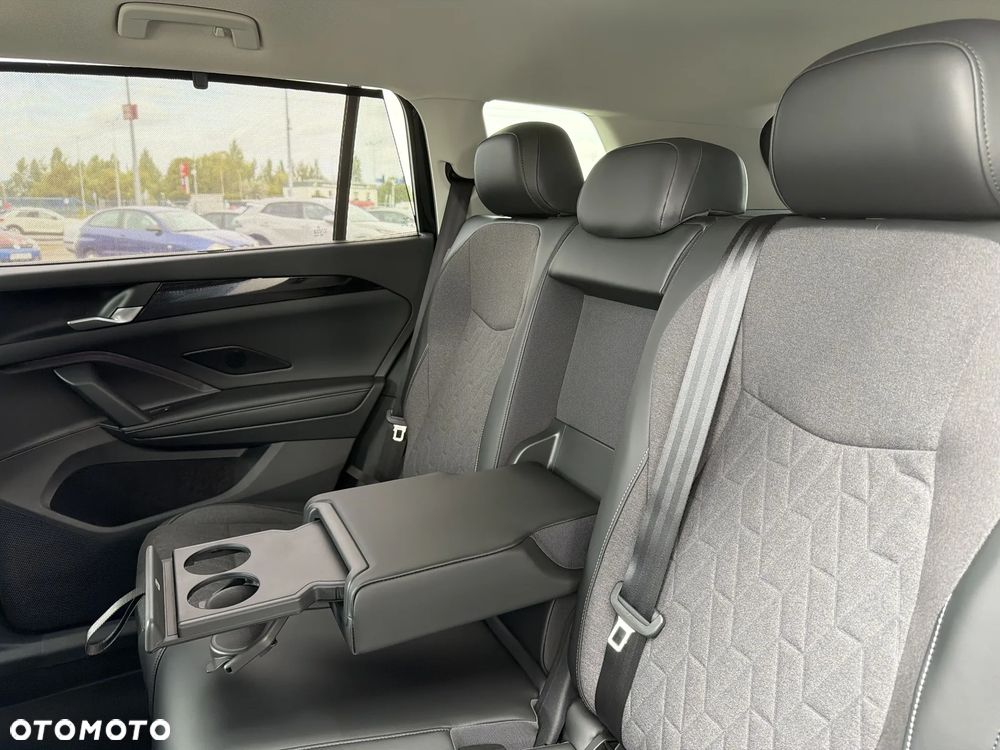 Volkswagen Tayron 2.0 TSI 4Mot Life Plus DSG - 17